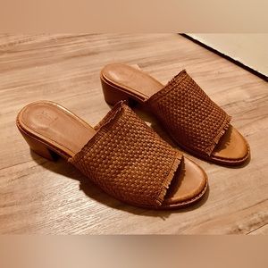 Never Worn - Frye Leather Fringe Block Heel Sandals